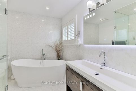 Photo 20 at 140 Moraine Drive, Vellore Village, Vaughan