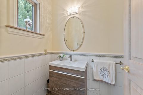 Photo 19 at 30 Kingswood Drive, Rural King, King