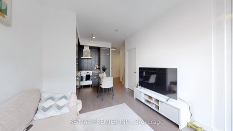 Photo 10 at N410 - 455 Front Street E, Waterfront Communities C8, Toronto