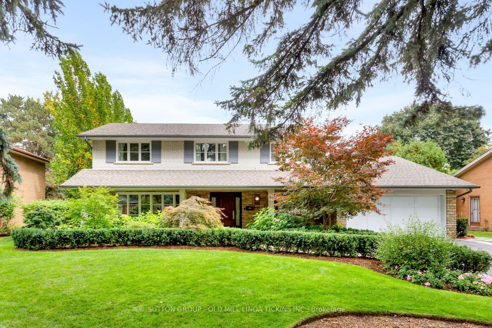 36 Edenvale Crescent, Humber Valley, Toronto by Alessia Polo 36 Edenvale Crescent, Humber Valley, Toronto