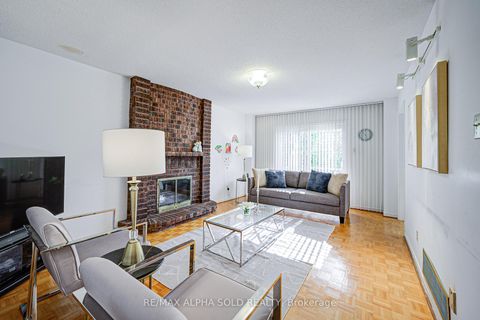 Photo 18 at 360 Goldhawk Trail, Milliken, Toronto
