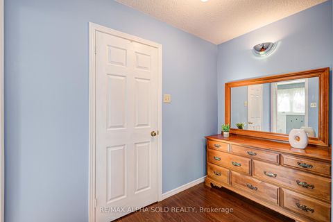 Photo 36 at 360 Goldhawk Trail, Milliken, Toronto