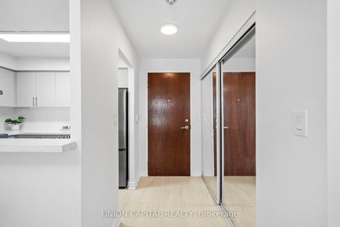 Photo 3 at LPH17 - 39 PEMBERTON Avenue, Newtonbrook East, Toronto