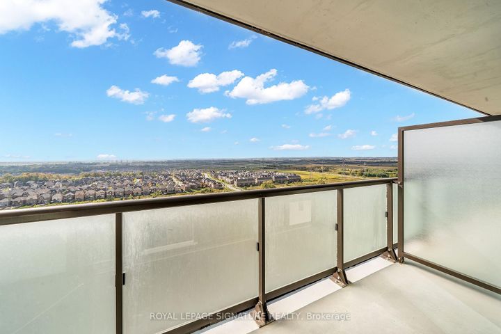 Photo 7 at 2020 - 2550 Simcoe Street, Windfields, Oshawa