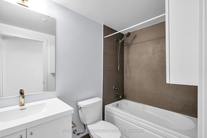 Photo 9 at 2020 - 2550 Simcoe Street, Windfields, Oshawa
