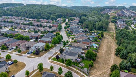 Photo 17 at 86 Penvill Trail, Ardagh, Barrie