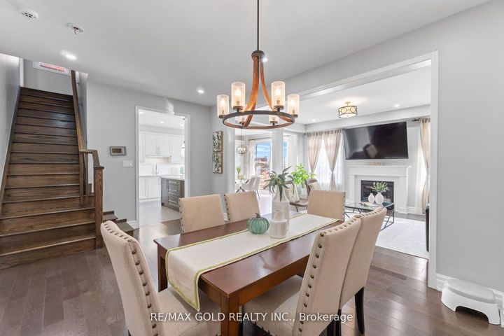 Photo 11 at 172 Tysonville Circle, Northwest Brampton, Brampton