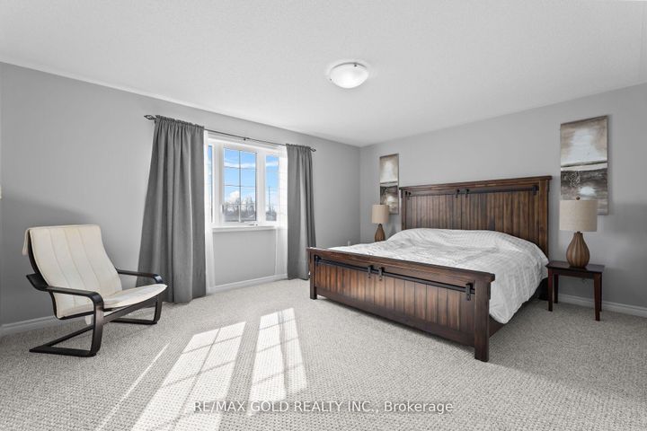 Photo 22 at 172 Tysonville Circle, Northwest Brampton, Brampton