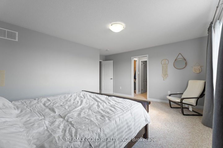 Photo 23 at 172 Tysonville Circle, Northwest Brampton, Brampton