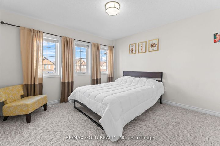 Photo 26 at 172 Tysonville Circle, Northwest Brampton, Brampton
