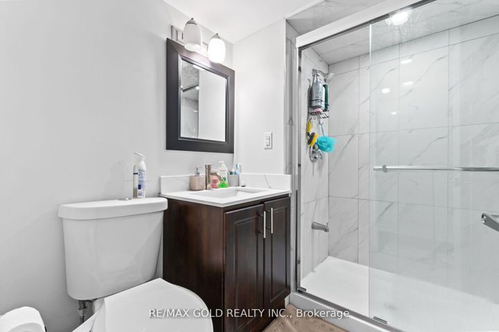 Photo 40 at 172 Tysonville Circle, Northwest Brampton, Brampton