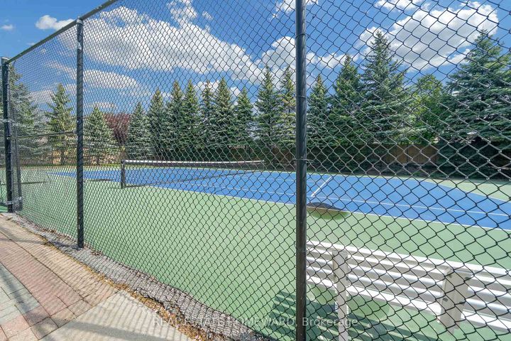 Photo 36 at 812 - 1720 Eglinton Avenue E, Victoria Village, Toronto
