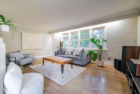 Photo 13 at 9 Palace Arch Drive, Rosethorn, Toronto