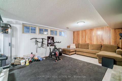 Photo 33 at 9 Palace Arch Drive, Rosethorn, Toronto
