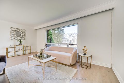 Photo 3 at 31 Sussex Avenue, Crosby, Richmond Hill