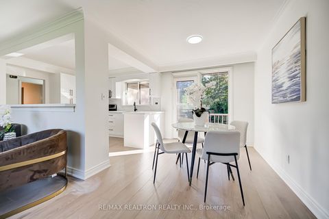 Photo 6 at 31 Sussex Avenue, Crosby, Richmond Hill