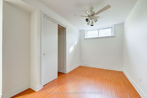 Photo 23 at 31 Sussex Avenue, Crosby, Richmond Hill