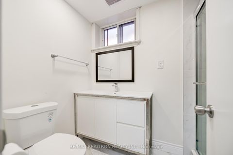 Photo 25 at 31 Sussex Avenue, Crosby, Richmond Hill