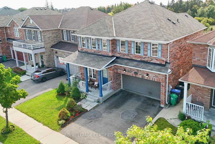 Photo 2 at 28 Abbotsbury Drive, Credit Valley, Brampton