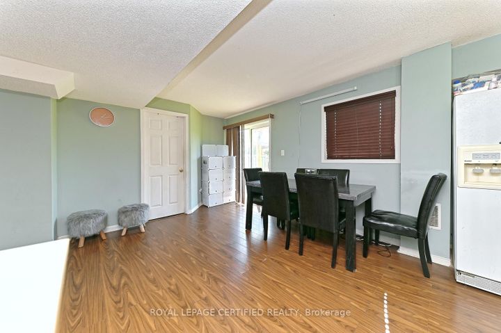 Photo 25 at 28 Abbotsbury Drive, Credit Valley, Brampton