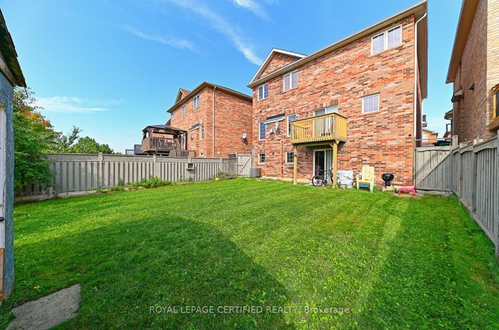 Photo 33 at 28 Abbotsbury Drive, Credit Valley, Brampton
