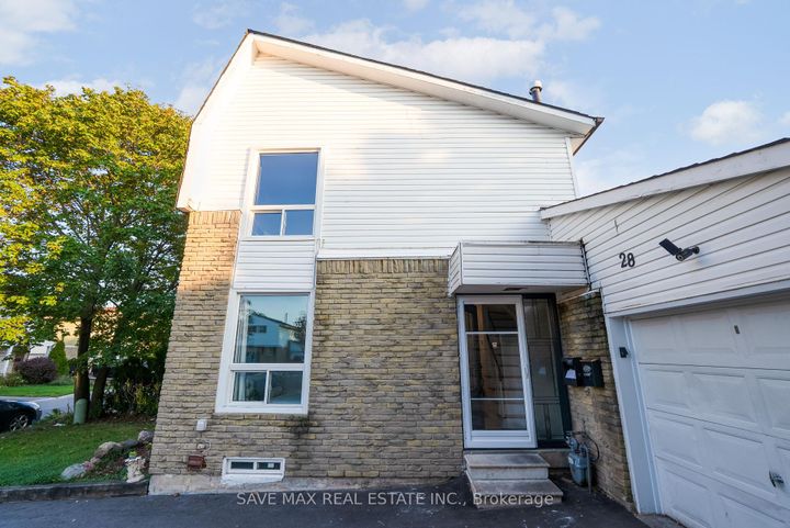 Photo 1 at 28 Gailwood Court, Northgate, Brampton