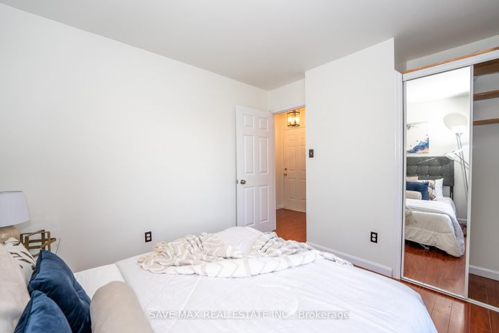 Photo 18 at 28 Gailwood Court, Northgate, Brampton