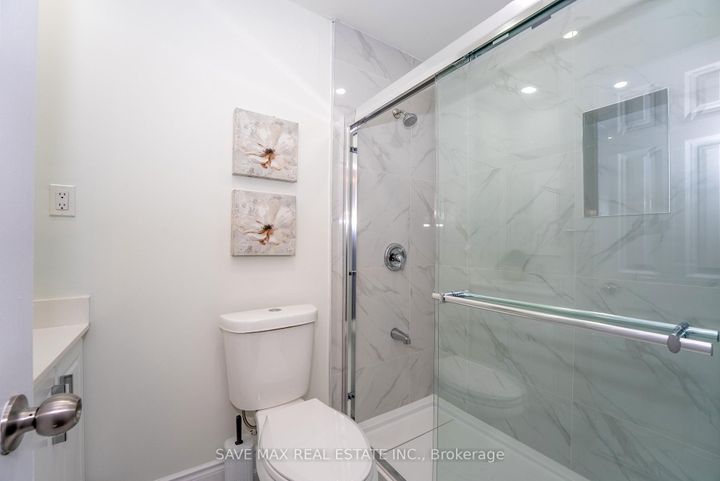 Photo 20 at 28 Gailwood Court, Northgate, Brampton