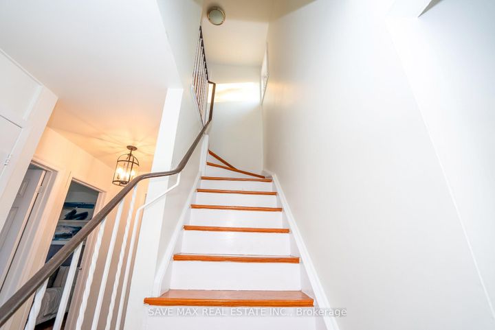 Photo 23 at 28 Gailwood Court, Northgate, Brampton
