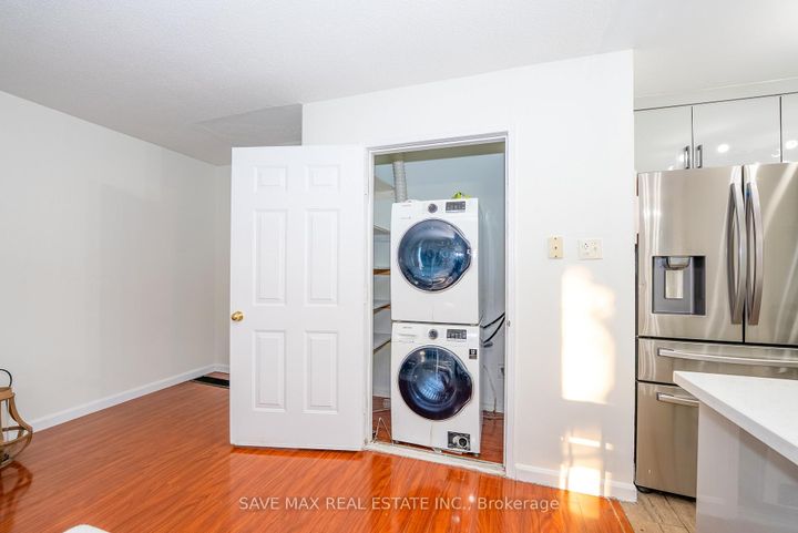Photo 33 at 28 Gailwood Court, Northgate, Brampton