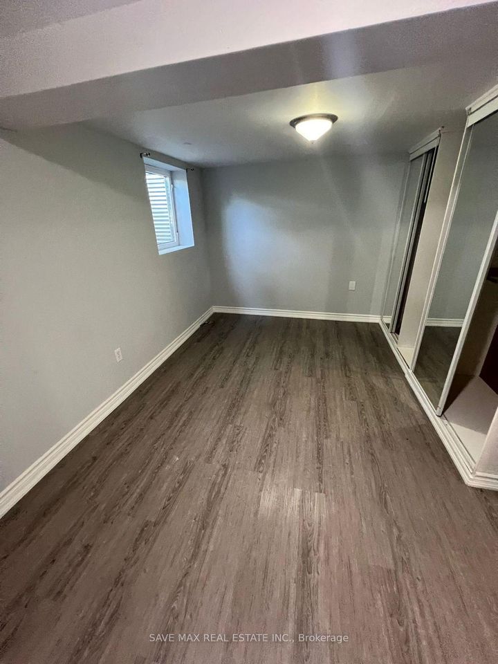 Photo 38 at 28 Gailwood Court, Northgate, Brampton