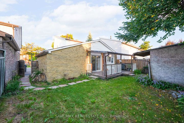 Photo 45 at 28 Gailwood Court, Northgate, Brampton