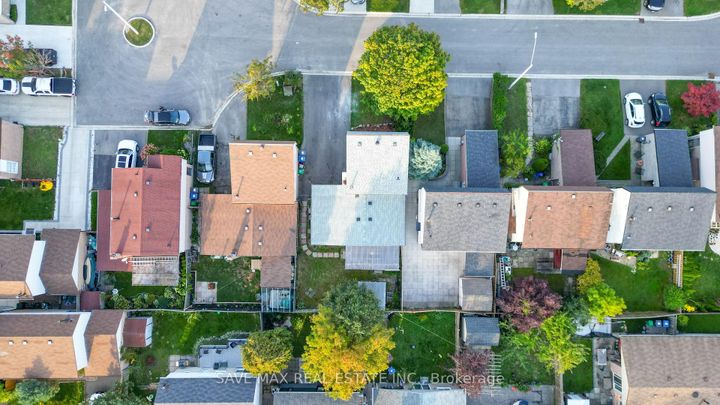 Photo 48 at 28 Gailwood Court, Northgate, Brampton
