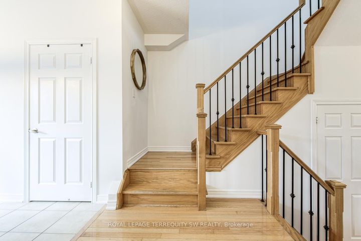 Photo 5 at 3895 Eglinton Avenue W, Churchill Meadows, Mississauga