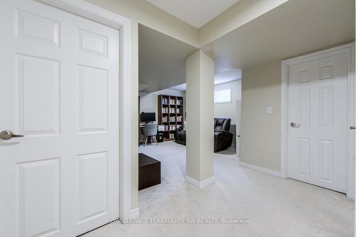 Photo 15 at 3895 Eglinton Avenue W, Churchill Meadows, Mississauga