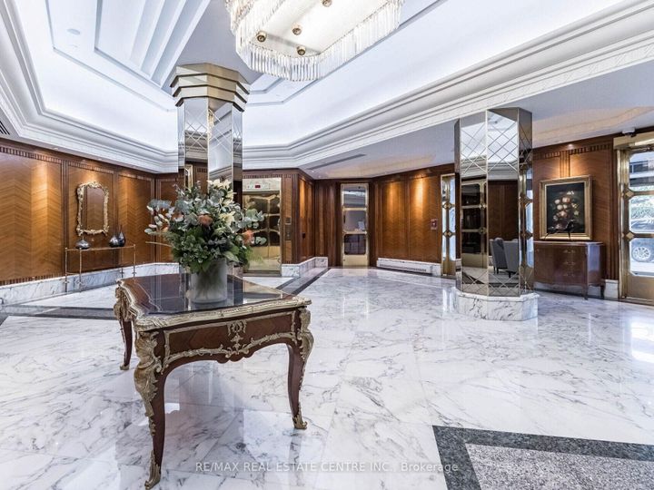 Photo 4 at 2407 - 1 Palace Pier Court, Mimico, Toronto