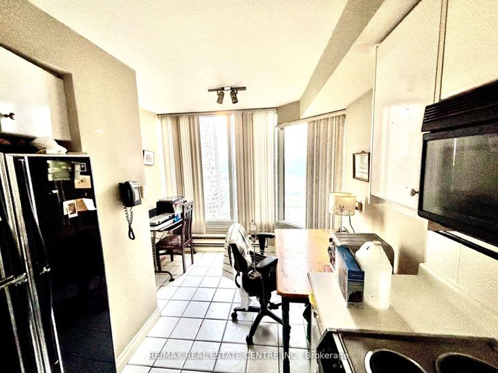 Photo 8 at 2407 - 1 Palace Pier Court, Mimico, Toronto