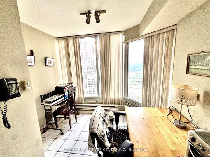 Photo 11 at 2407 - 1 Palace Pier Court, Mimico, Toronto