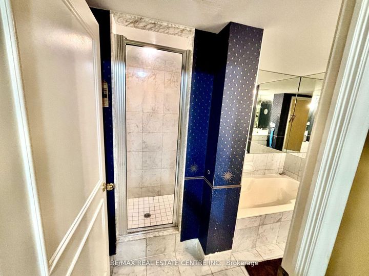 Photo 13 at 2407 - 1 Palace Pier Court, Mimico, Toronto