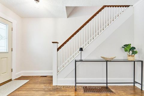 Photo 3 at 44 Birchmount Road, Cliffside, Toronto