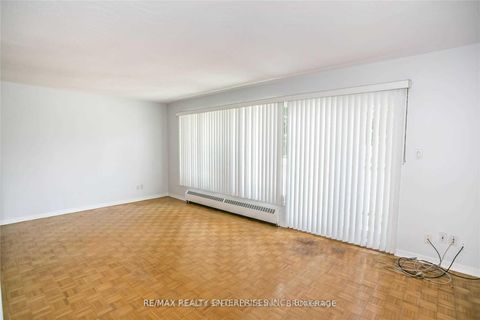 Photo 13 at 54 Rabbit Lane, West Deane, Toronto
