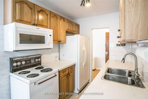 Photo 22 at 54 Rabbit Lane, West Deane, Toronto