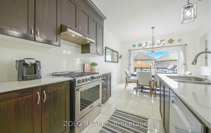 Photo 10 at 504 Halo Street, Windfields, Oshawa