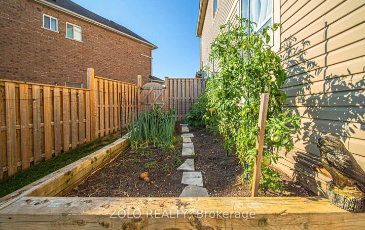 Photo 46 at 504 Halo Street, Windfields, Oshawa
