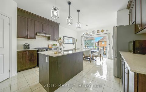 Photo 9 at 504 Halo Street, Windfields, Oshawa