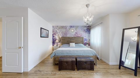 Photo 24 at 7 Rockview Gardens, Concord, Vaughan