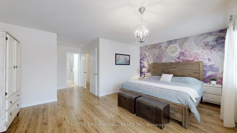 Photo 25 at 7 Rockview Gardens, Concord, Vaughan