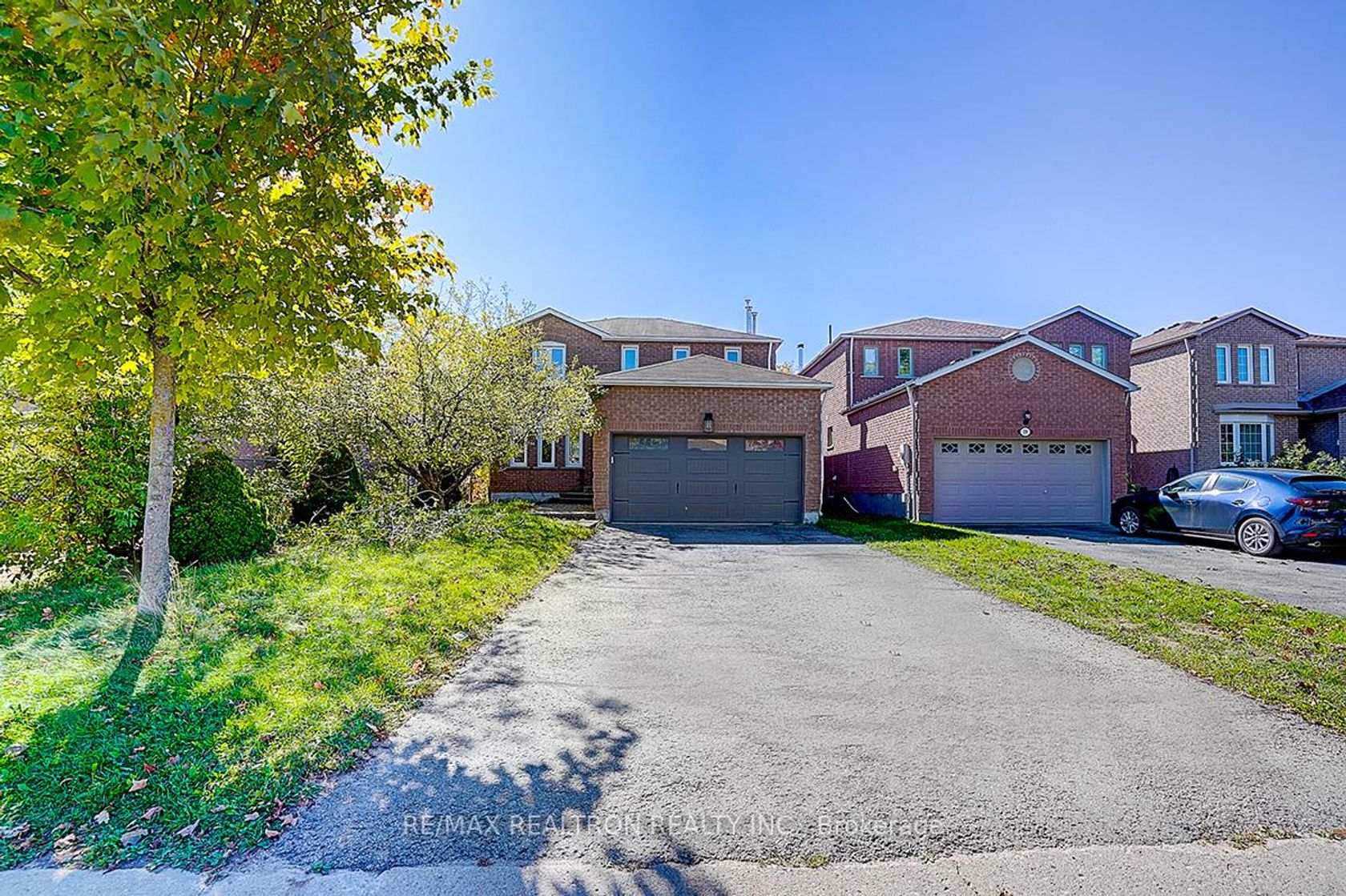 31 Blair Crescent, Grove East, Barrie photo number 2