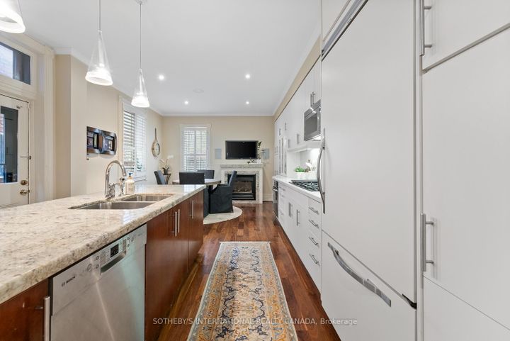 Photo 10 at 488 Ontario Street, South St. James Town, Toronto