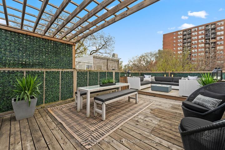 Photo 33 at 488 Ontario Street, South St. James Town, Toronto